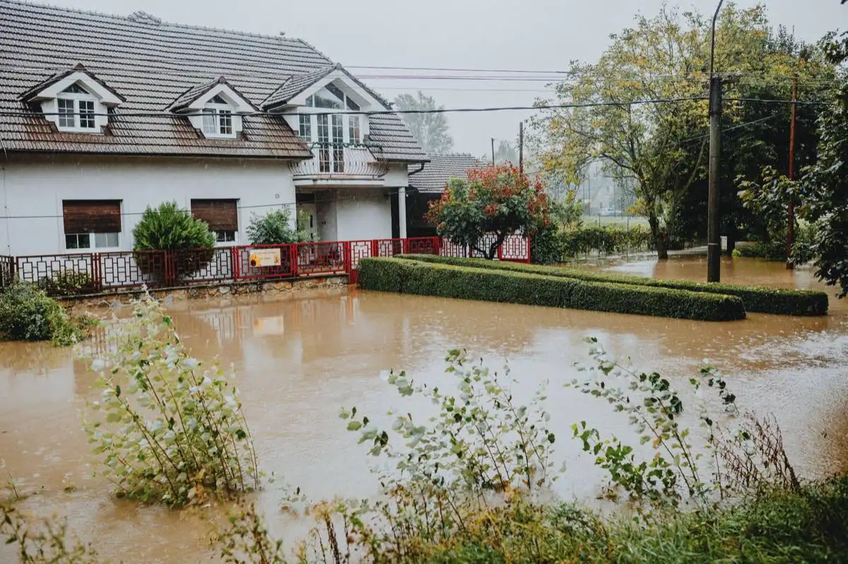 Emergency Water Extraction in West Palm Beach, FL